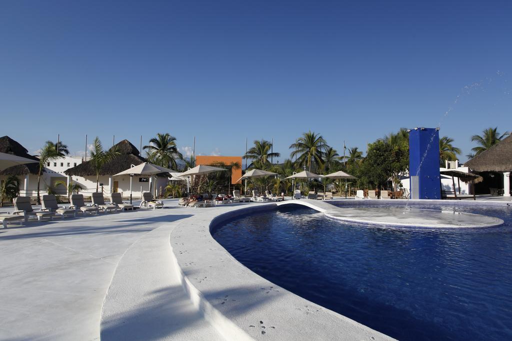 Отель La Isla Huatulco Экстерьер фото