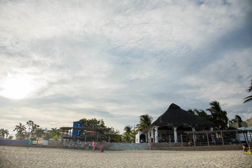 Отель La Isla Huatulco Экстерьер фото